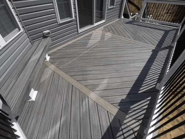 Small two-toned Trex deck in a diagonal design.