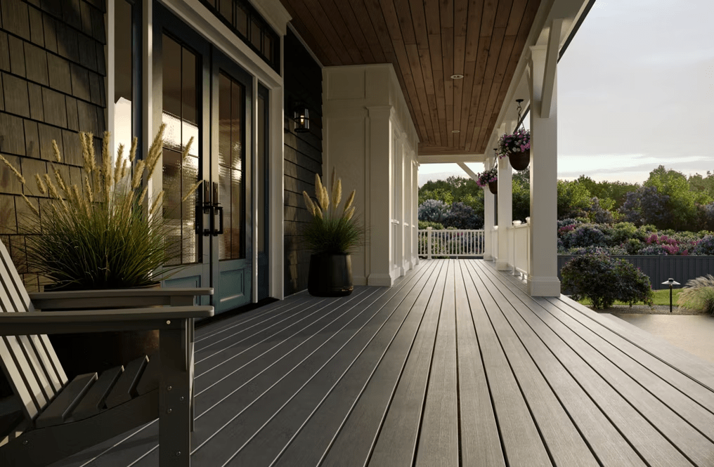 Image of Trex Transcend® decking on a large wrap around porch.